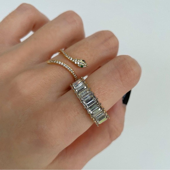 Bold Gold Crystal Band - Picture 4 of 4